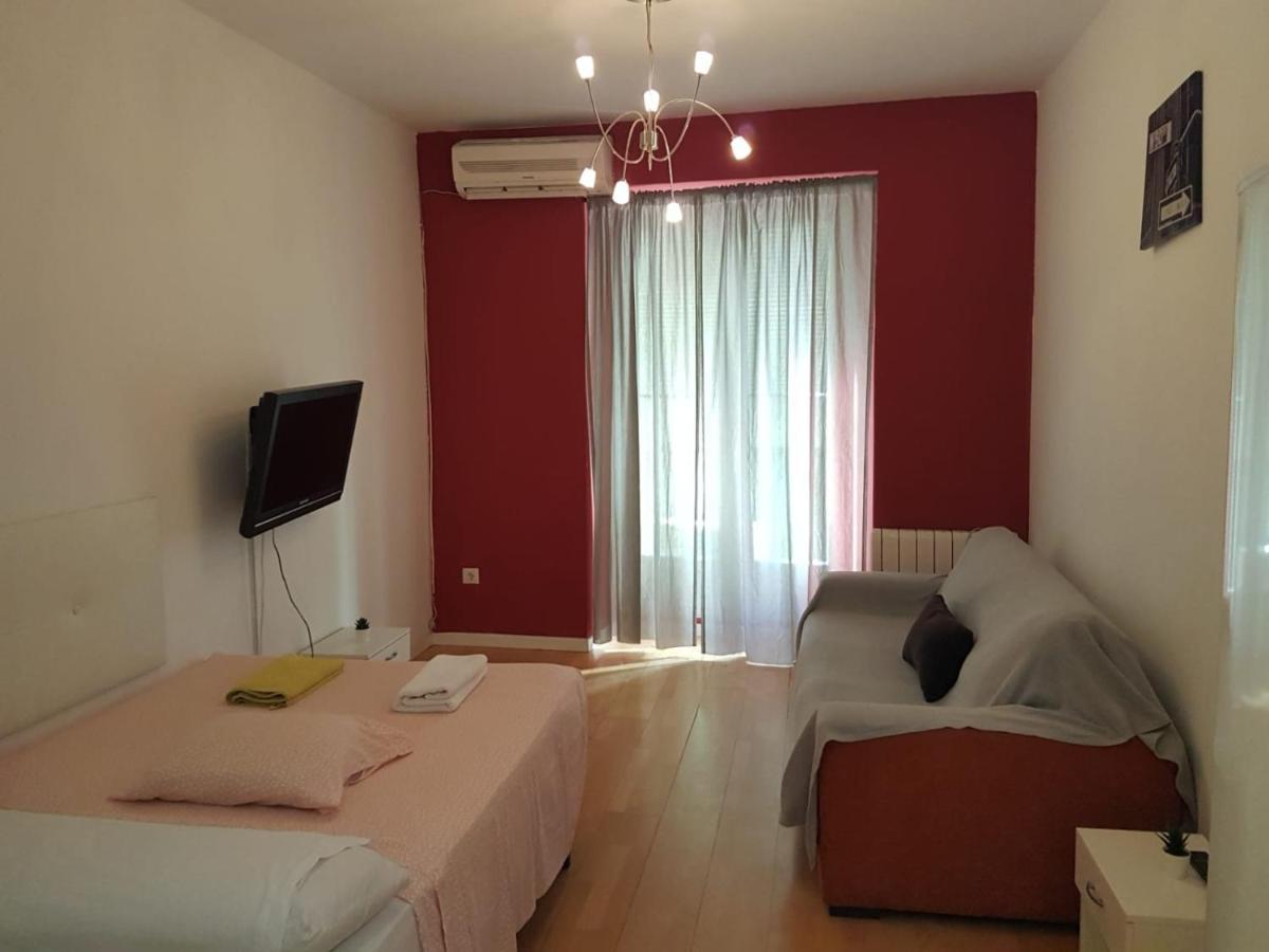 Estudios Cascorro Rastro Мадрид Екстер'єр фото